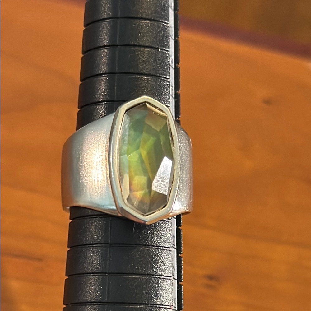 Kendra Scott Silver Leah Mood Ring Size 8 - Picture 3 of 7